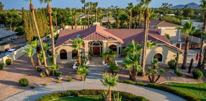8529 E Sutton Drive, Scottsdale