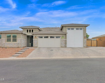 12527 W Sierra Vista Court, Glendale