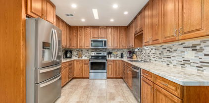 4922 W Laurie Lane, Glendale