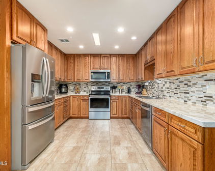 4922 W Laurie Lane, Glendale