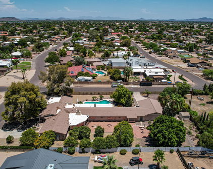 7301 W Villa Rita Drive, Glendale