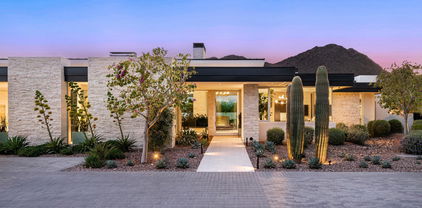 5611 N Wilkinson Road, Paradise Valley