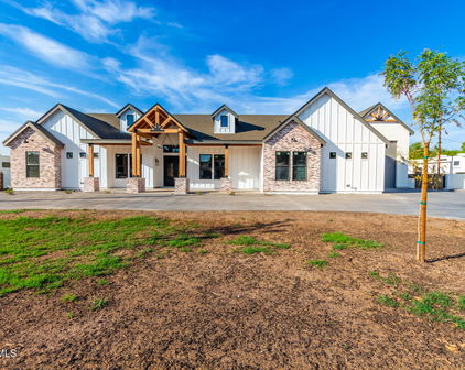 1024 E Kael Street, Mesa