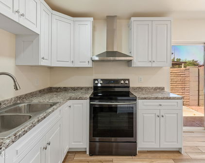 422 E Hampton Avenue, Mesa