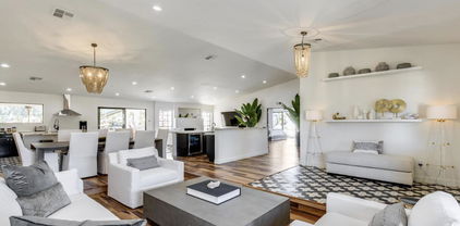 6527 W Bloomfield Road, Glendale