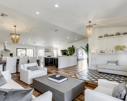 6527 W Bloomfield Road, Glendale