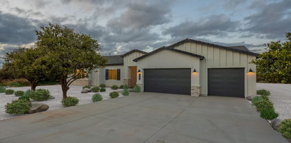 10028 E Fenimore Road, Mesa