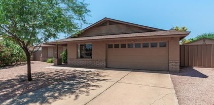 2906 N Cheri Lynn Court, Chandler
