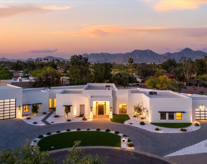8326 E Wethersfield Road, Scottsdale