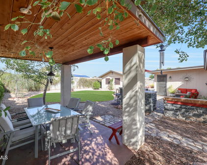 4148 W Grovers Avenue, Glendale