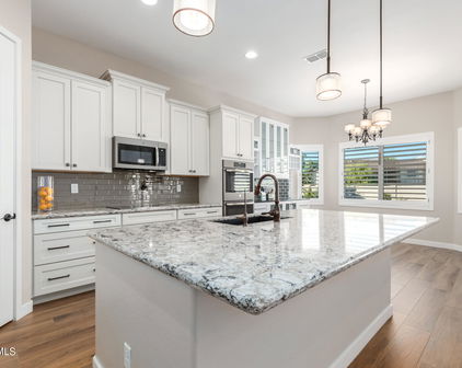 13608 W Ocotillo Road, Glendale