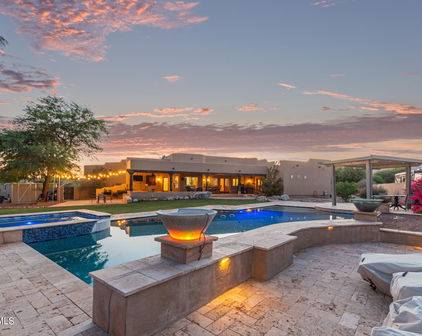5301 N Tuthill Road, Litchfield Park