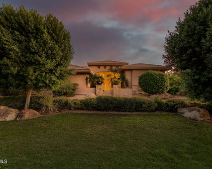 7215 W Union Hills Drive, Glendale