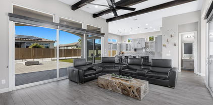 14596 W Oregon Avenue, Litchfield Park