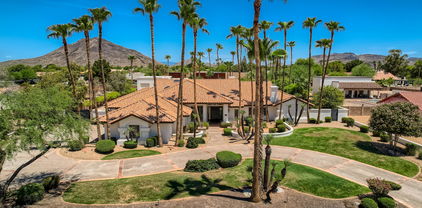 5430 W Creedance Boulevard, Glendale