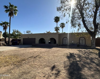 1073 E Senate Circle, Chandler