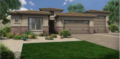 6705 N 135th Drive, Glendale