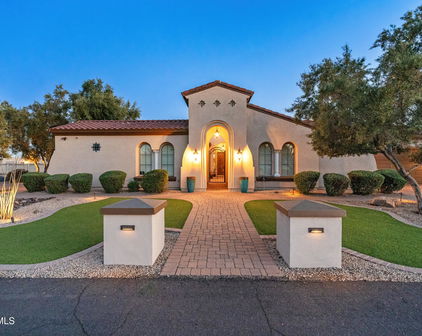 7425 W Caro Road, Glendale