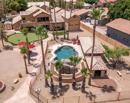 5552 W Northwood Drive, Glendale