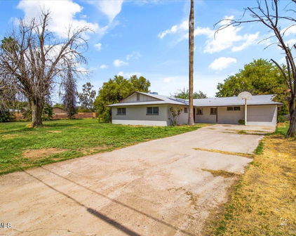 7714 W Carole Lane, Glendale