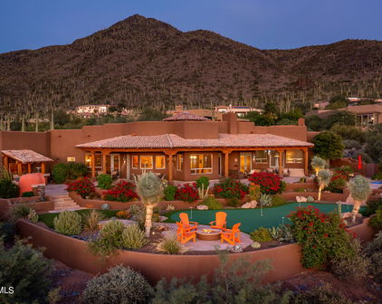 6043 E Mountain Court, Cave Creek