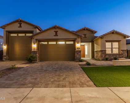 7403 W Lisbon Lane, Peoria