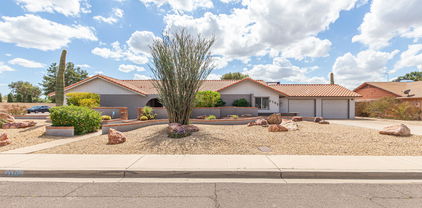 6103 W Grovers Avenue, Glendale