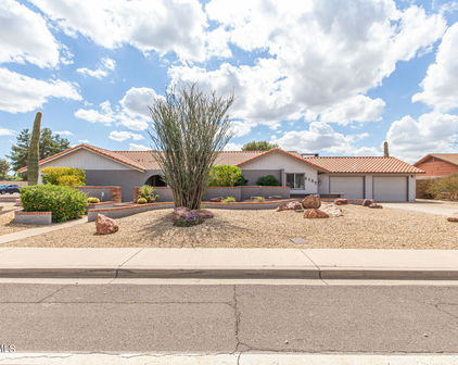 6103 W Grovers Avenue, Glendale