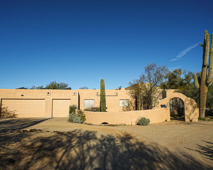 5480 E Seven Palms Drive, Cave Creek