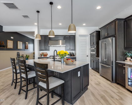 7694 W Desert Spoon Drive, Peoria