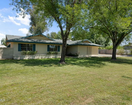 944 E Melody Drive, Gilbert