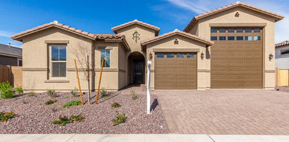 17562 W Lincoln Street, Goodyear