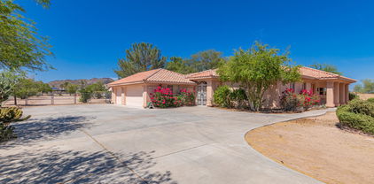 4914 W Saguaro Park Lane, Glendale