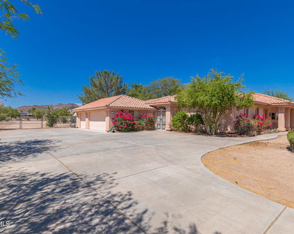 4914 W Saguaro Park Lane, Glendale