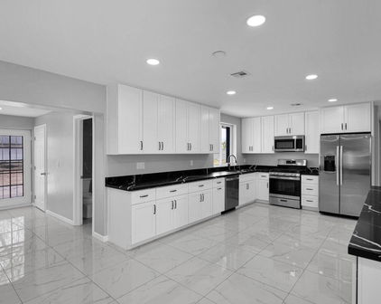 3850 W Union Hills Drive, Glendale