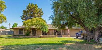 6637 W Pershing Avenue, Glendale
