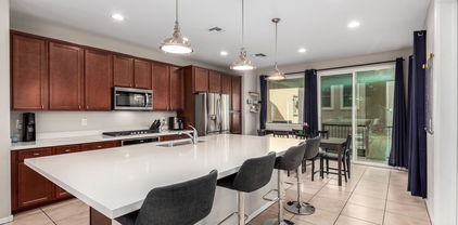 750 W Flintlock Way, Chandler
