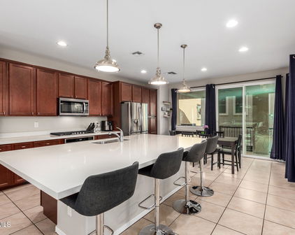750 W Flintlock Way, Chandler
