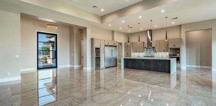 1071 E Kingbird Place, Chandler