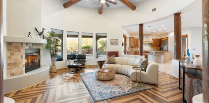 6708 E Calle De Las Estrellas Road, Cave Creek