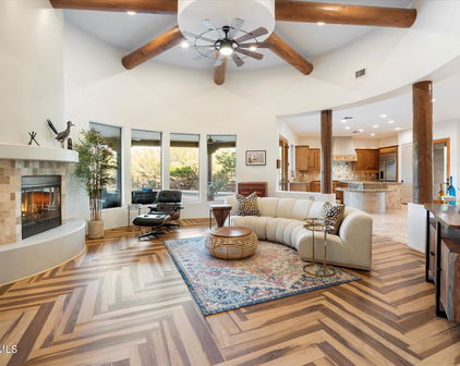 6708 E Calle De Las Estrellas Road, Cave Creek