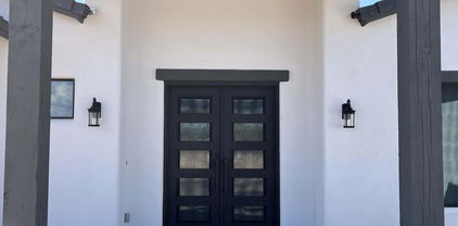 4637 E White Pine Drive, Cave Creek
