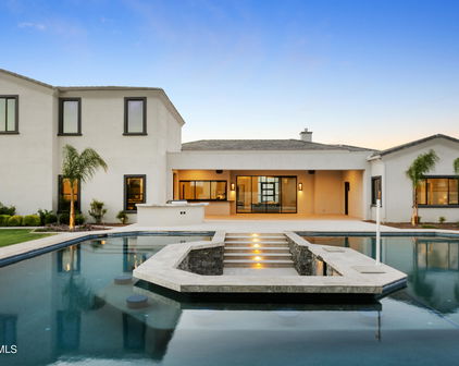 6987 W Mariposa Grande Lane, Peoria