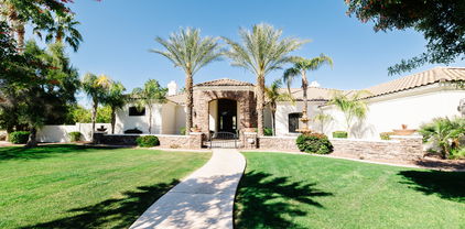 2696 E Taurus Place, Chandler