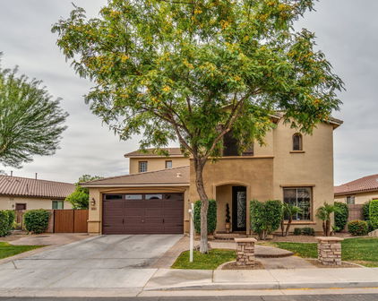664 W Bartlett Way, Chandler
