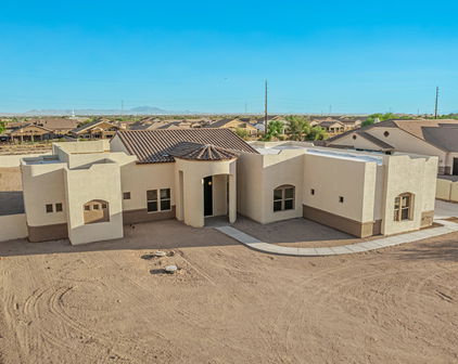 10043 E Hillview Street, Mesa