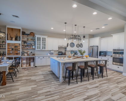 1124 N 99th Street, Mesa