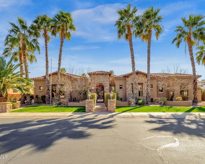 4301 E Taurus Place, Chandler