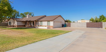 8560 E Waterford Circle, Mesa
