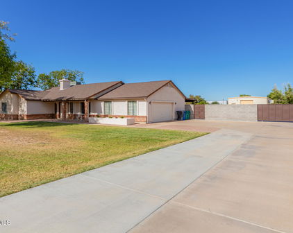 8560 E Waterford Circle, Mesa